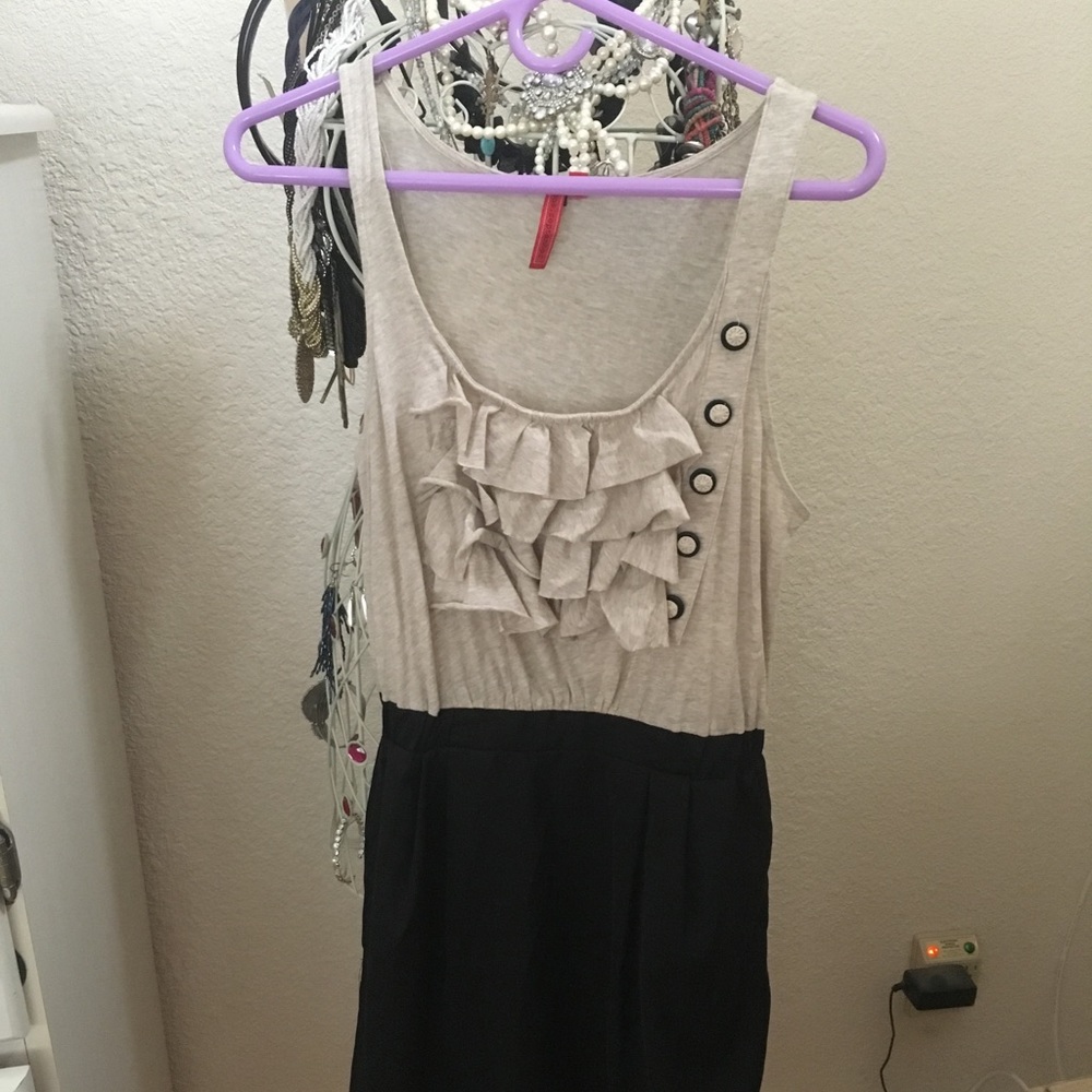 One September size small super cute dress!